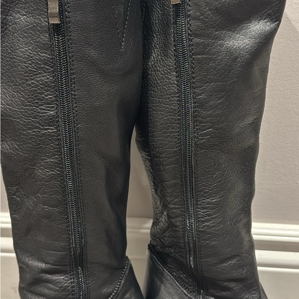 Black Leather Knee-High Boots - Picture 5 of 9